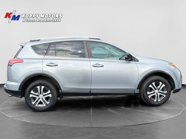 Toyota RAV4  2016
