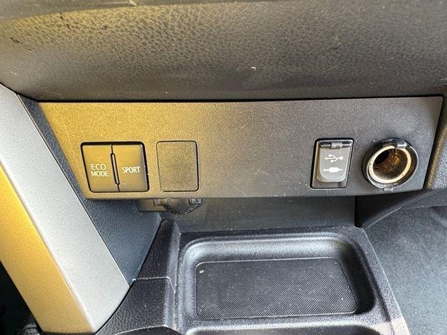 Toyota RAV4  2016