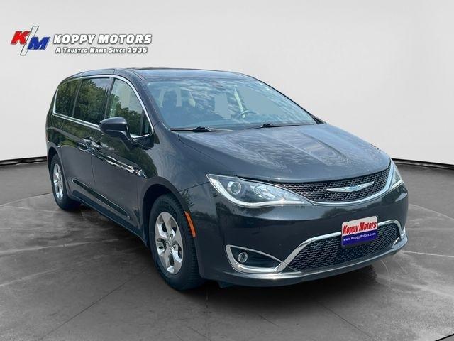 Chrysler Pacifica Hybrid  2020