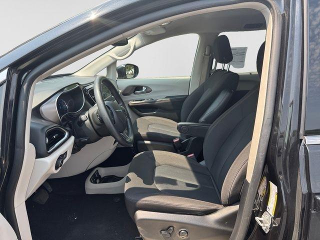 Chrysler Pacifica Hybrid  2020