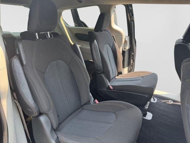 Chrysler Pacifica Hybrid  2020
