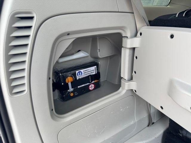 Chrysler Pacifica Hybrid  2020