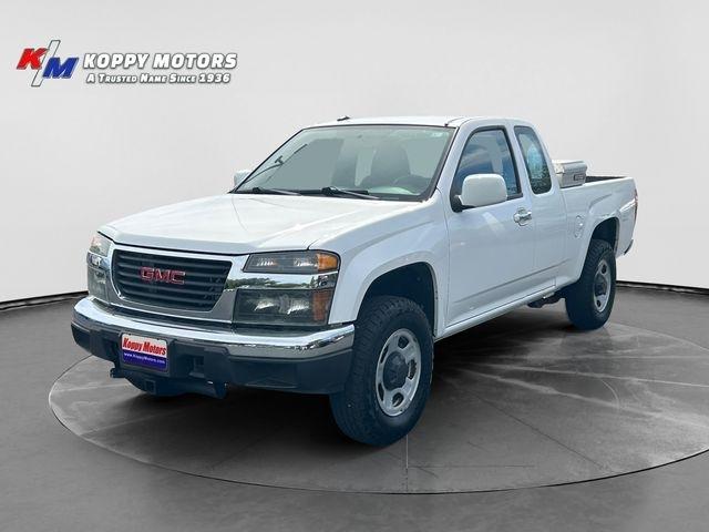 White 2010 GMC Canyon Pickup Truck Four-Wheel Drive 4-Speed Automatic Overdrive
