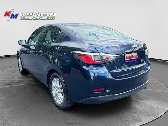 Toyota Yaris iA  2017