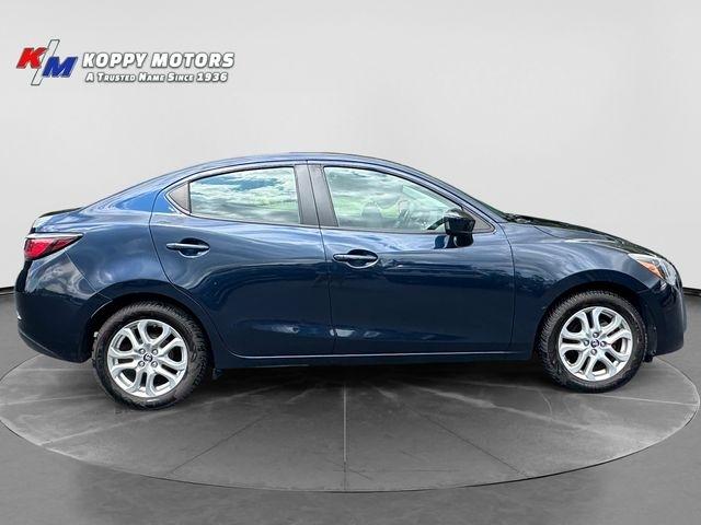 Toyota Yaris iA  2017