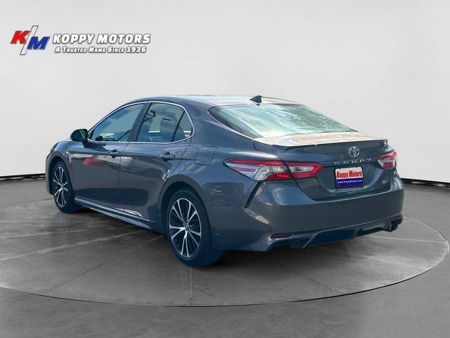 Toyota Camry  2019