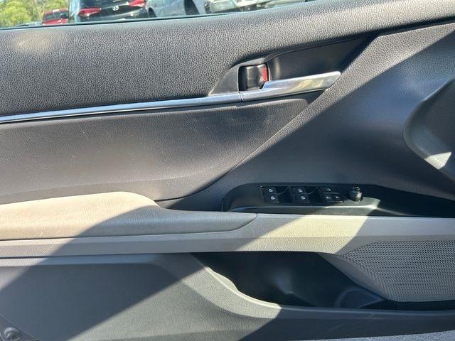 Toyota Camry  2019