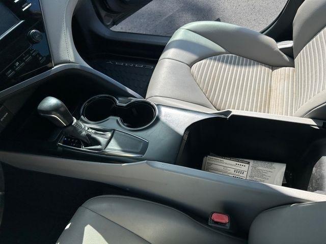 Toyota Camry  2019