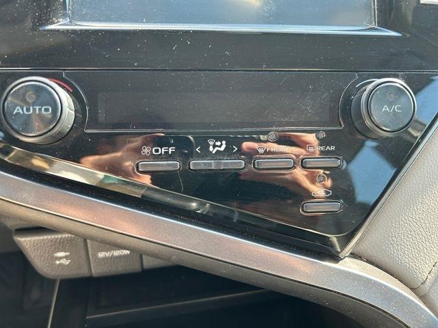 Toyota Camry  2019