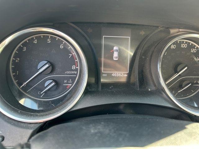 Toyota Camry  2019