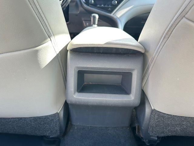 Toyota Camry  2019