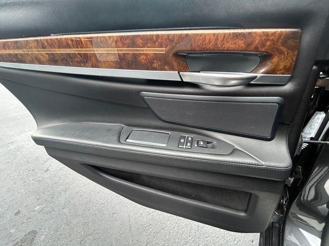 BMW 7-Series  2014