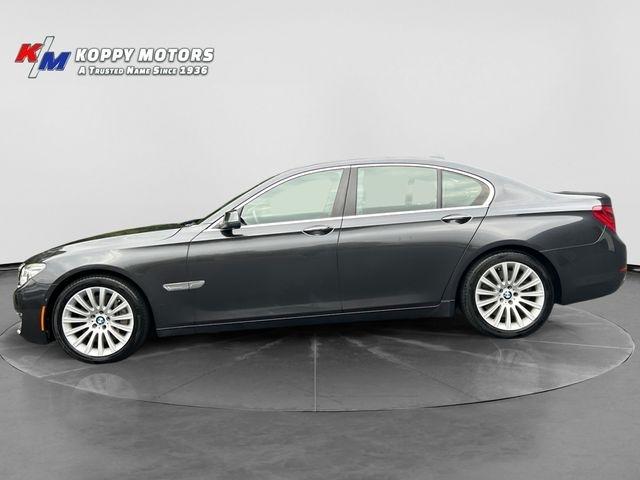 BMW 7-Series  2014