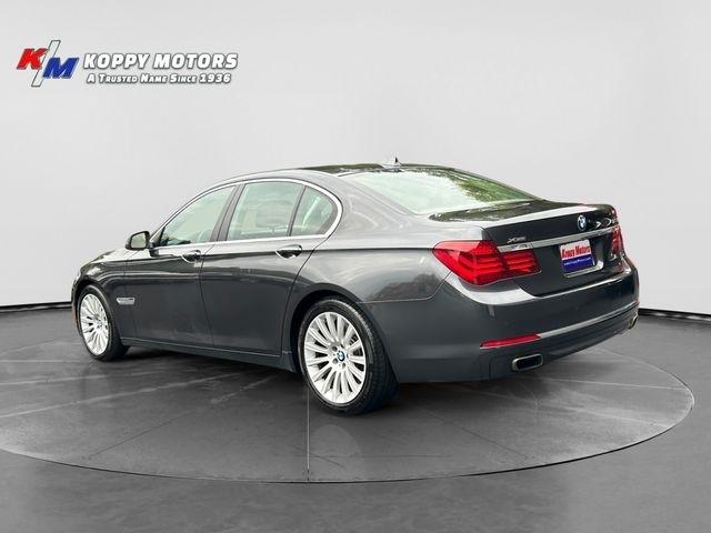 BMW 7-Series  2014