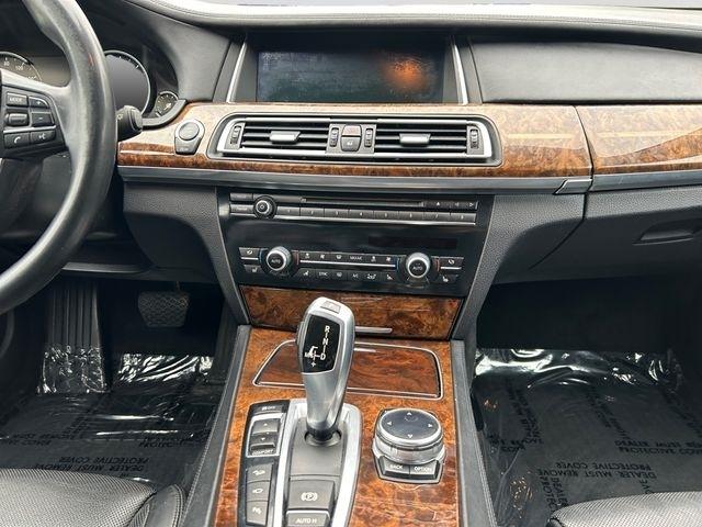 BMW 7-Series  2014