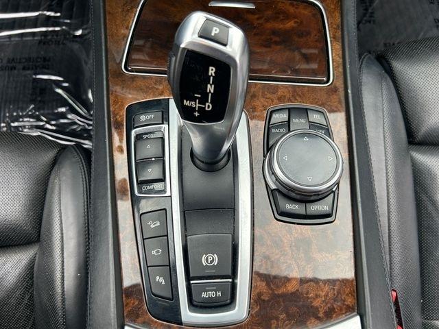 BMW 7-Series  2014