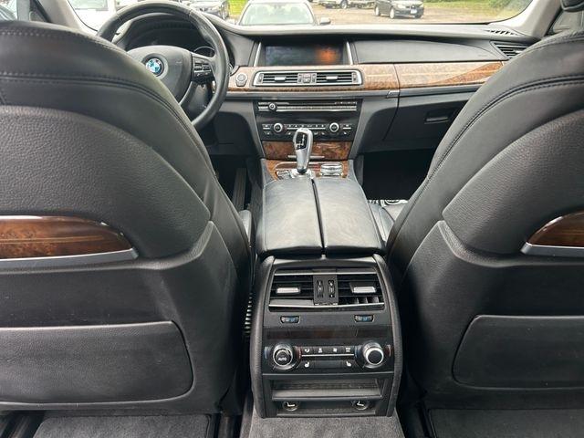 BMW 7-Series  2014