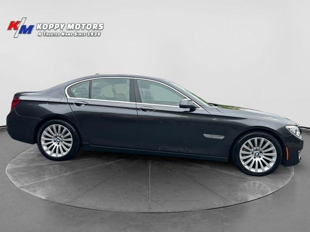 BMW 7-Series  2014