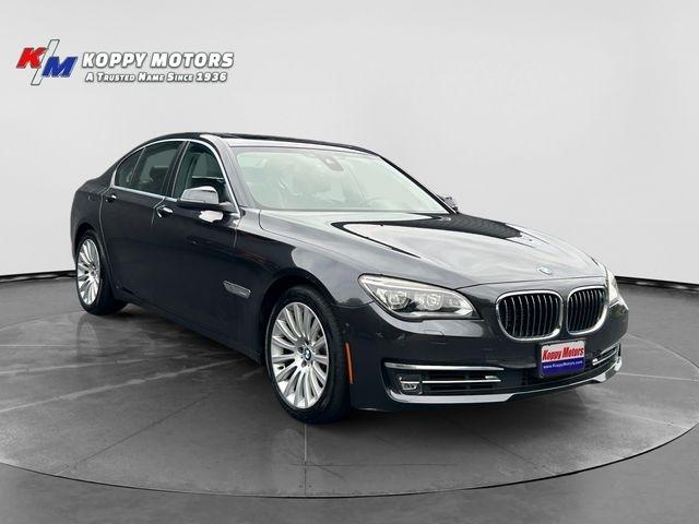 BMW 7-Series  2014