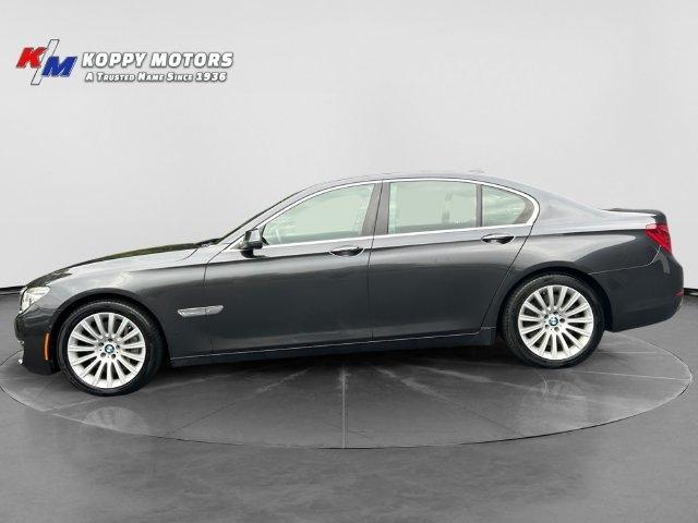 BMW 7-Series  2014