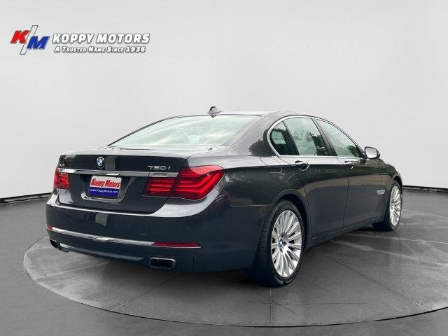 BMW 7-Series  2014