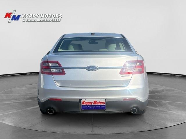 Ford Taurus  2017