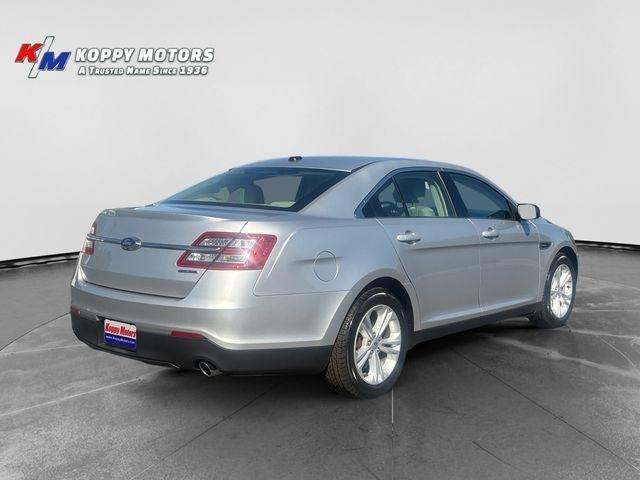 Ford Taurus  2017