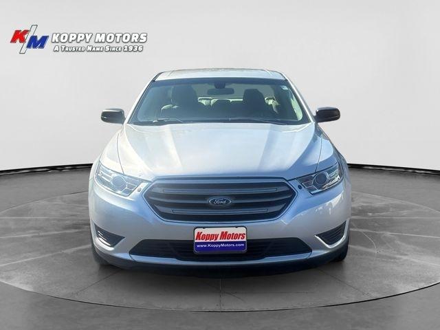 Ford Taurus  2017