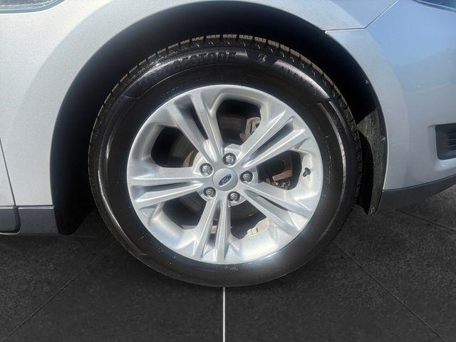 Ford Taurus  2017