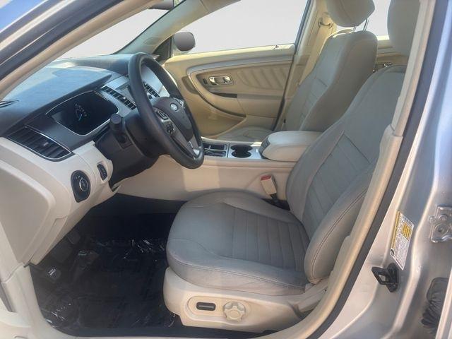Ford Taurus  2017