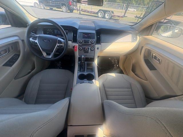 Ford Taurus  2017
