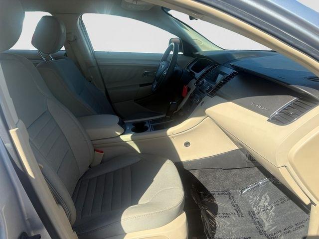 Ford Taurus  2017