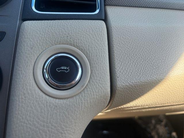 Ford Taurus  2017