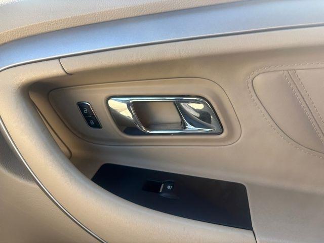 Ford Taurus  2017