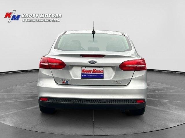 Ford Focus  2015