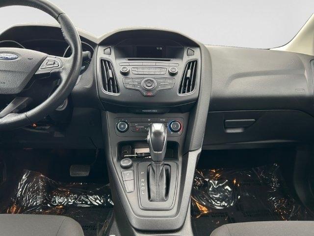 Ford Focus  2015