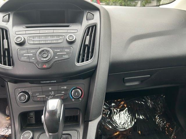 Ford Focus  2015
