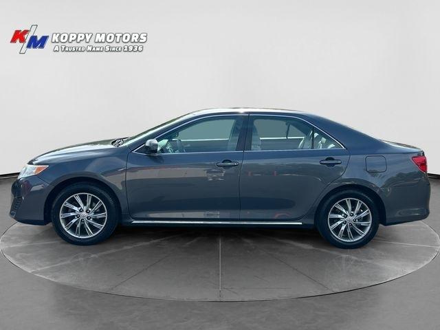 Toyota Camry  2012