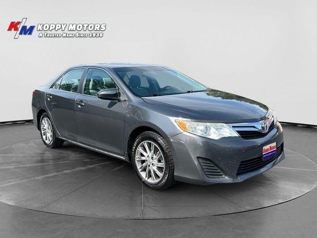 Toyota Camry  2012