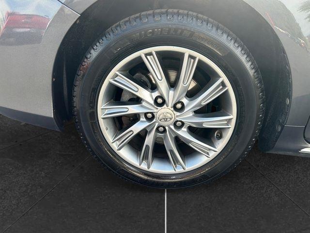 Toyota Camry  2012