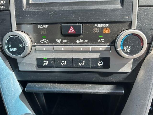 Toyota Camry  2012