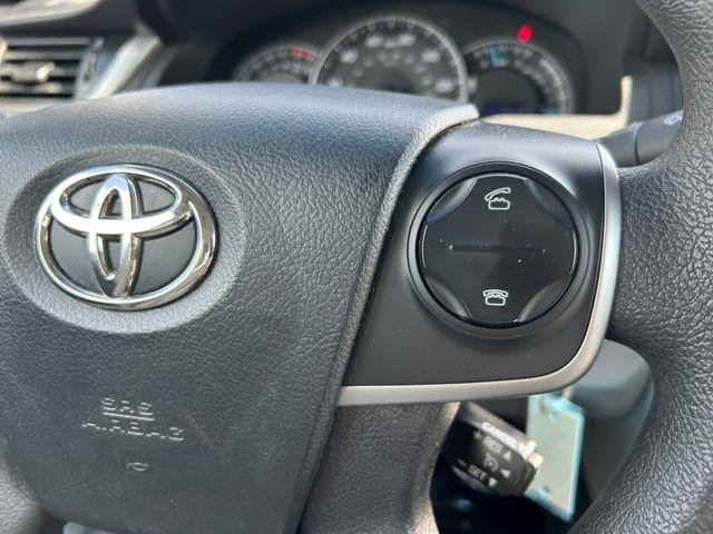 Toyota Camry  2012