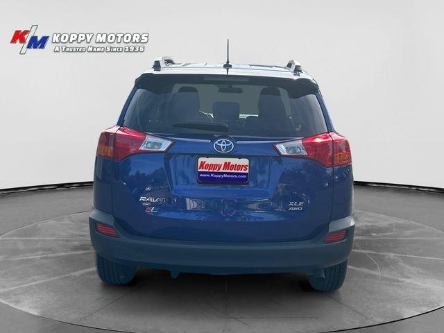 Toyota RAV4  2015