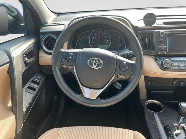 Toyota RAV4  2015