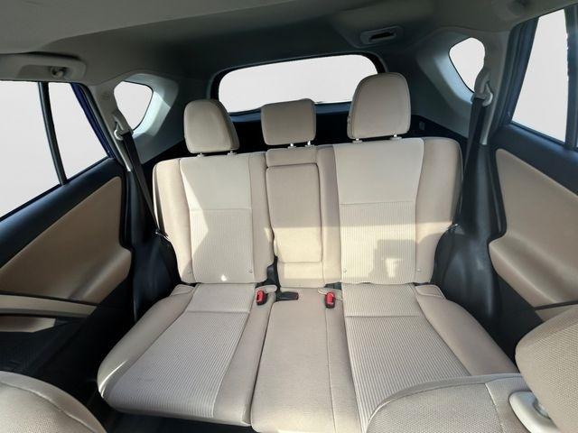 Toyota RAV4  2015