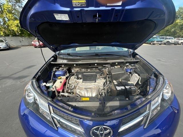 Toyota RAV4  2015
