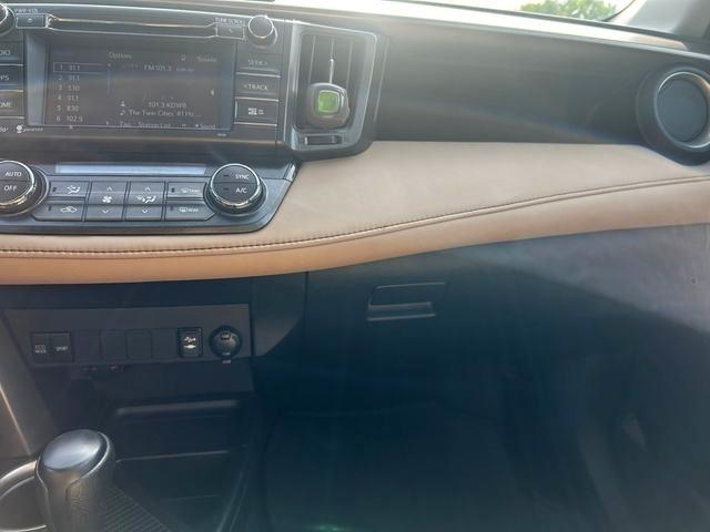 Toyota RAV4  2015