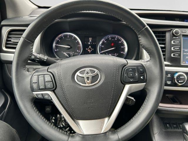 Toyota Highlander  2016