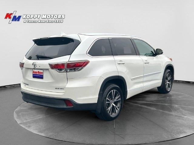 Toyota Highlander  2016