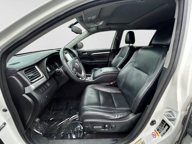 Toyota Highlander  2016